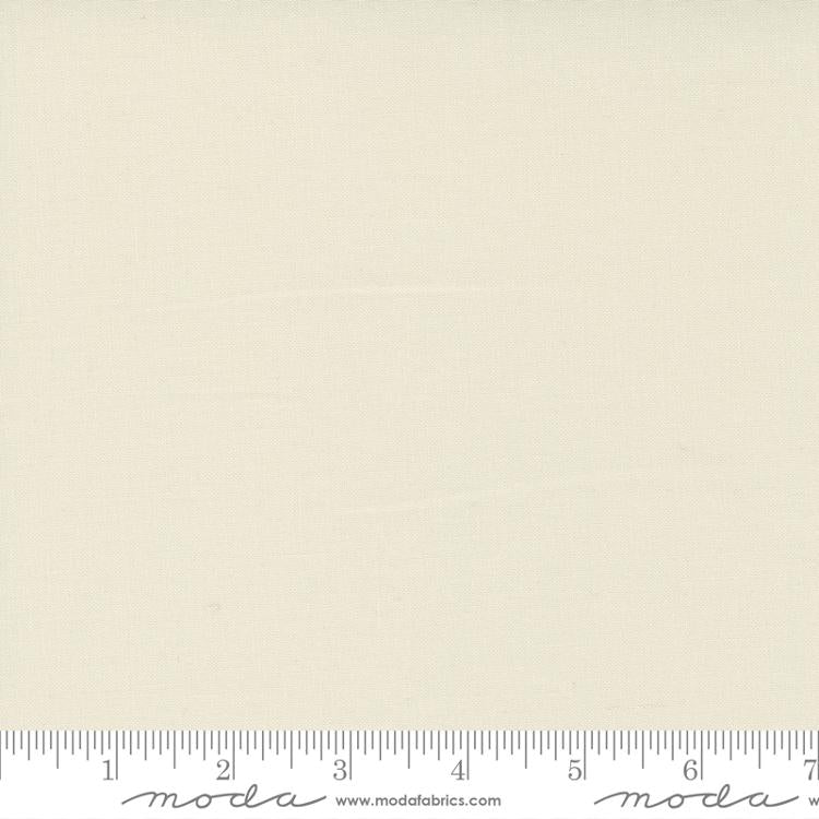 Bella Solids Eggshell natural solid fabric by Moda, 9900 281