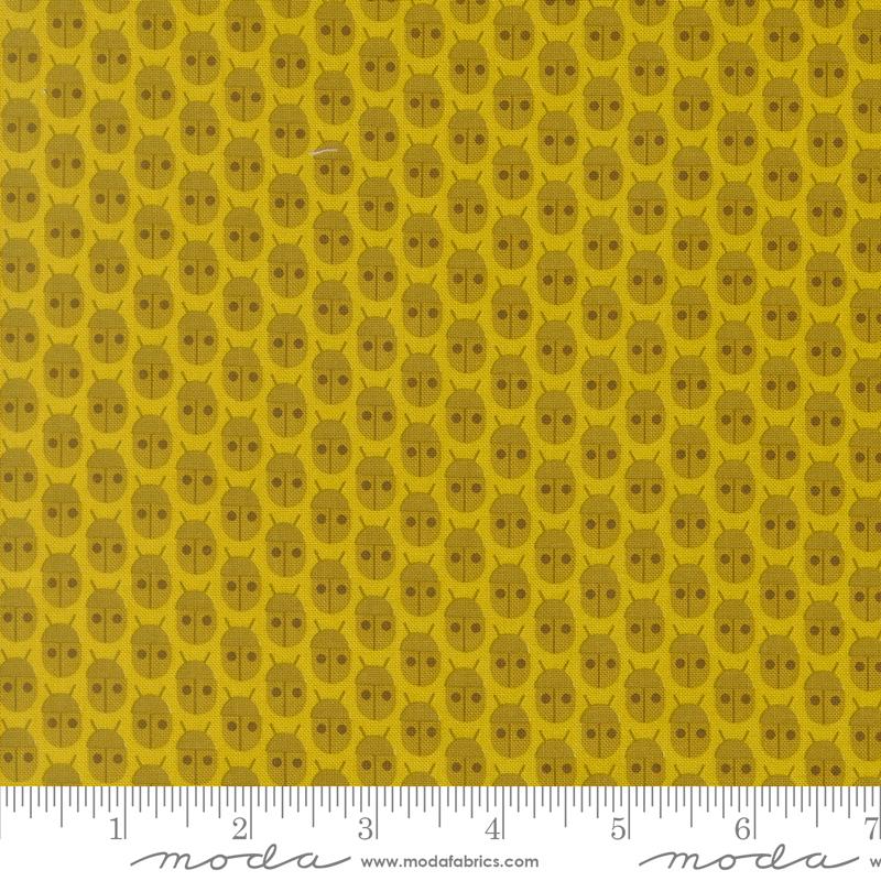 Popcorn Citrine little bugs fabric by Elizabeth Hartman for Moda, 51280 14