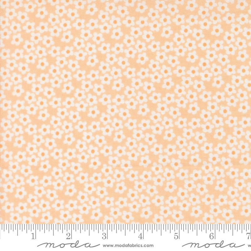 Popcorn Peach popcorn flowers fabric by Elizabeth Hartman for Moda, 51282 29