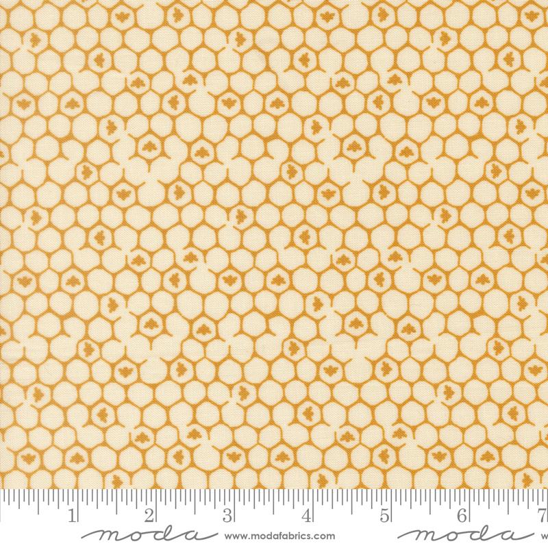 Wildbriar Porcelain honeycomb fabric by Sweetfire Road for Moda, 43226 11